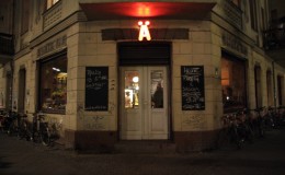 A1